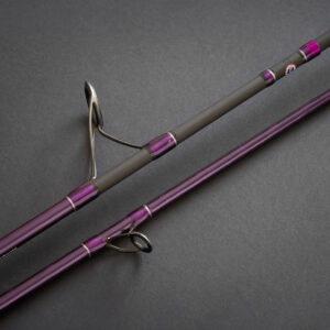 cinnetic-sky-line-purple-sea-bass-300-mh-detalle